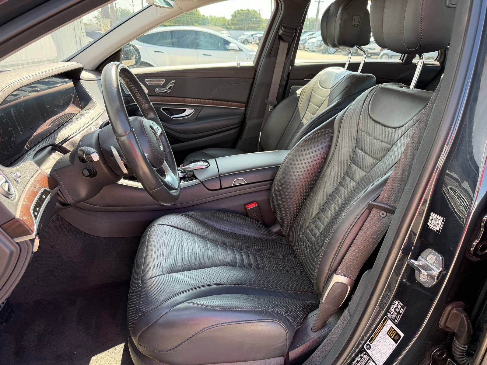 Used 2019 Mercedes-Benz S 560 Sedan image 20