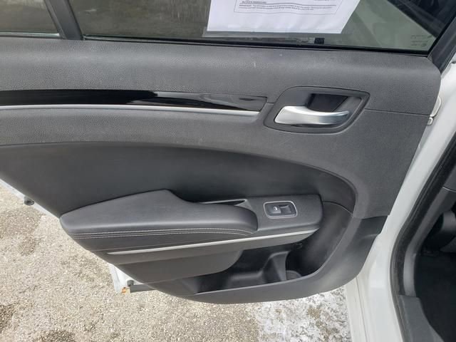 Used 2019 Chrysler 300 S image 12