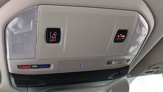 Used 2022 Subaru Ascent Premium image 32