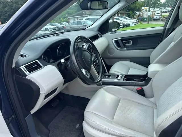 Used 2016 Land Rover Discovery Sport SE AWD/4WD image 10