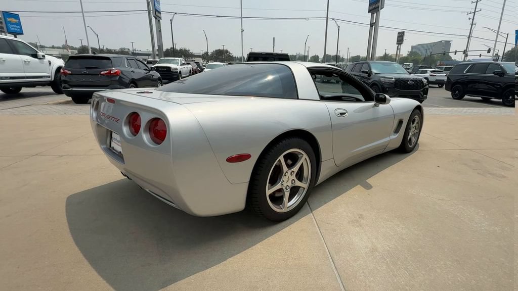 Used 1999 Chevrolet Corvette Coupe w/ Memory Pkg RWD image 8