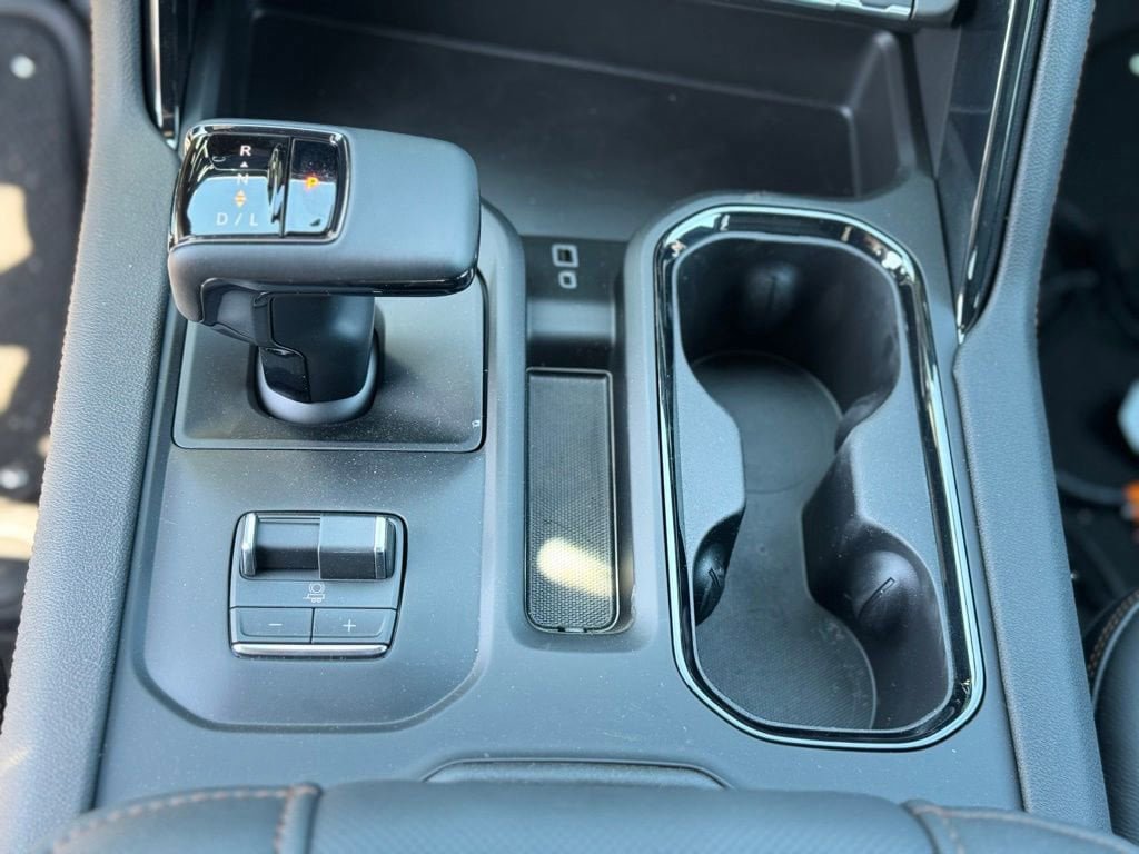 New 2026 GMC Sierra 1500 AT4 w/ AT4 Premium Package AWD/4WD image 17