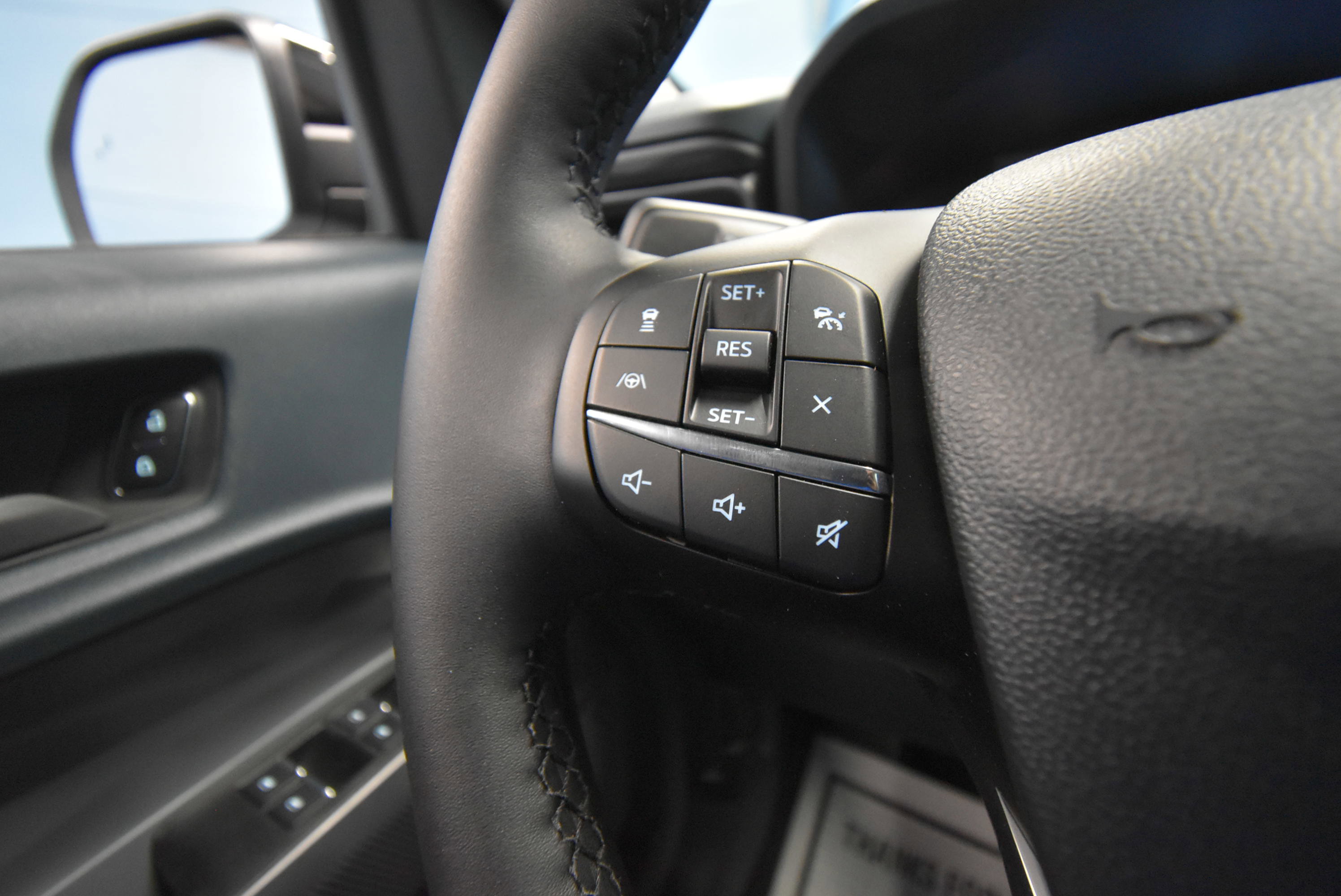 New 2026 Ford Maverick Lariat w/ Black Appearance Package AWD/4WD image 9