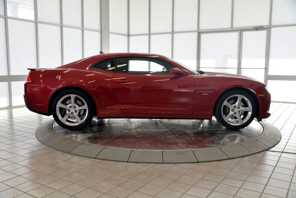 Used 2014 Chevrolet Camaro SS w/ RS Package image 9