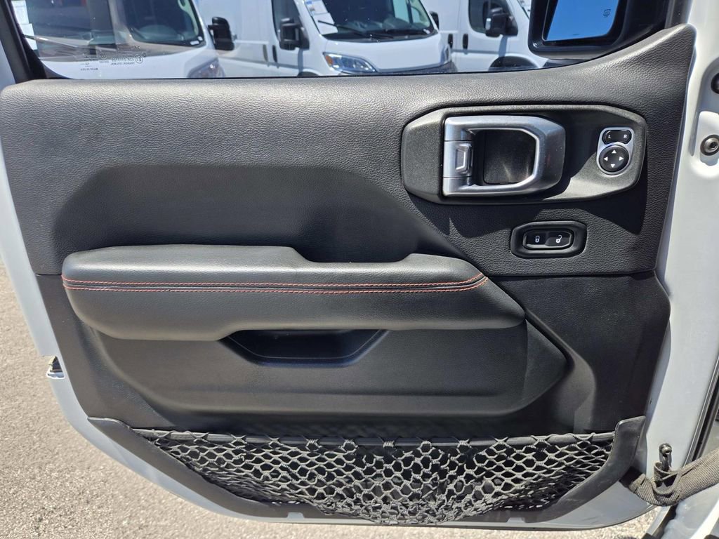 Used 2020 Jeep Gladiator Rubicon AWD/4WD image 42