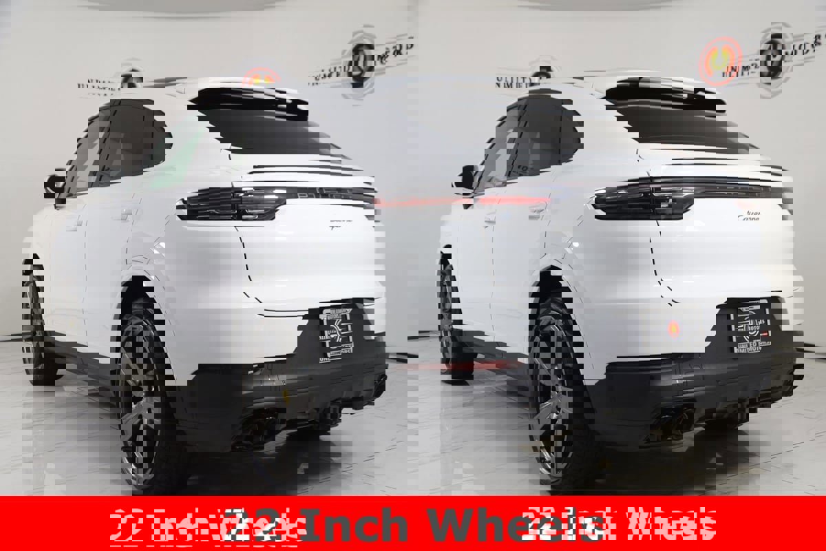 Used 2023 Porsche Cayenne Coupe image 4