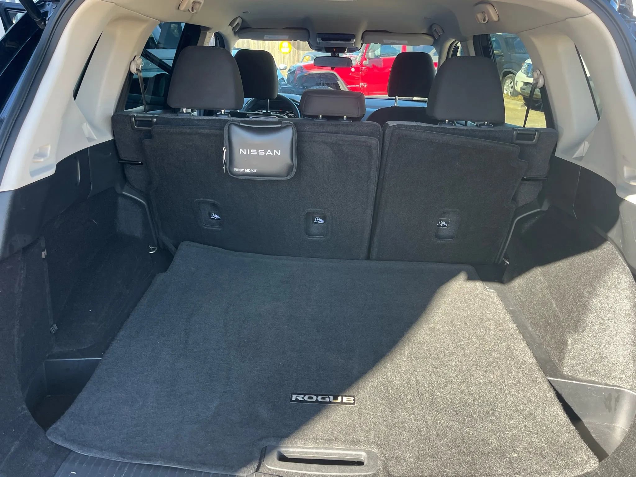 Used 2023 Nissan Rogue SV image 20