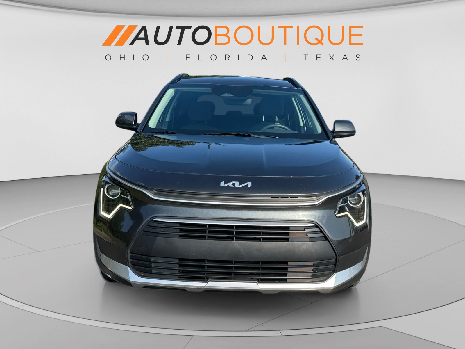 Used 2025 Kia Niro LX FWD image 12