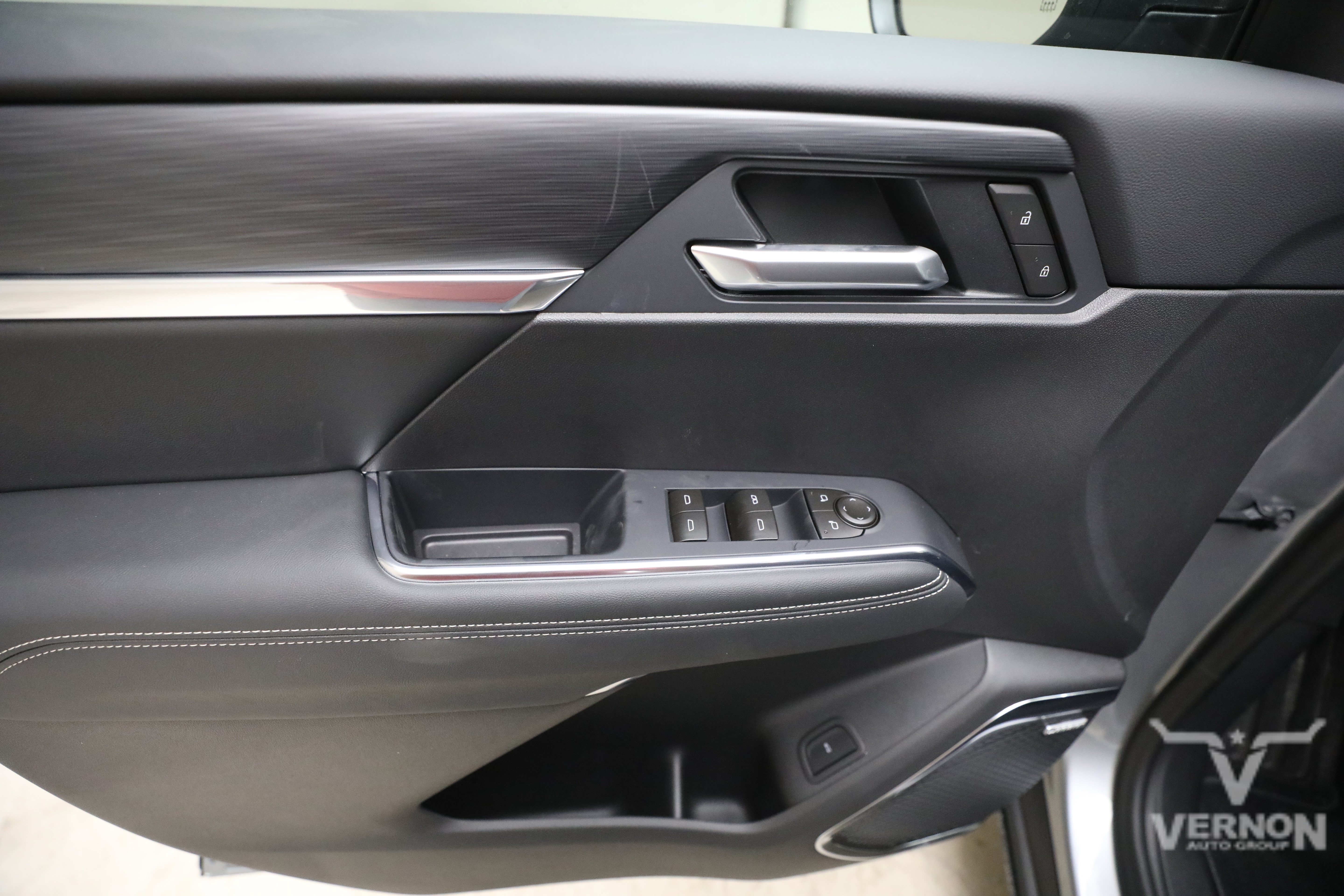 New 2027 GMC Acadia Elevation FWD image 18