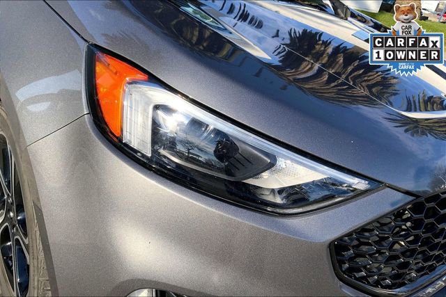 Used 2022 Ford Edge ST image 27
