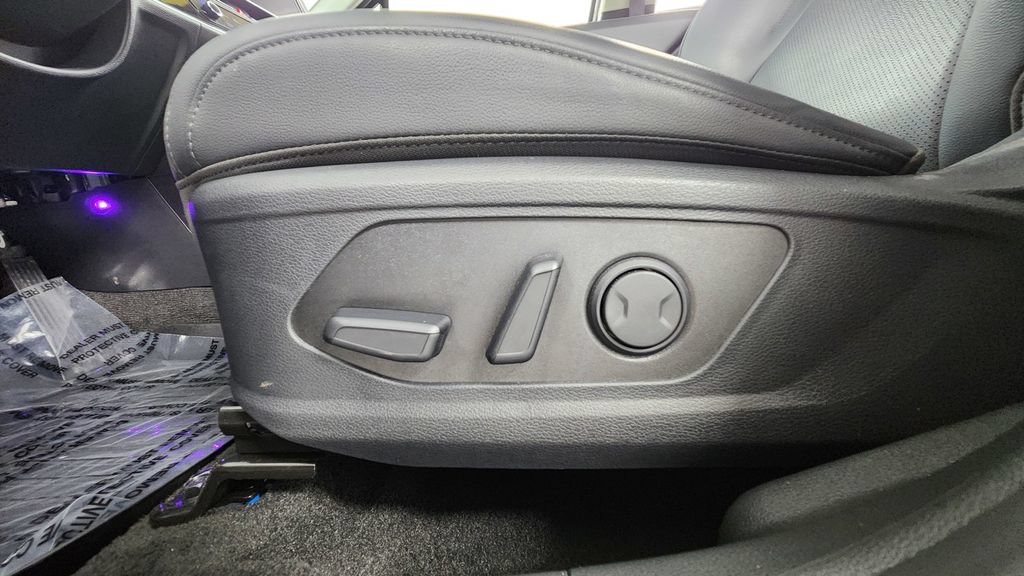 Used 2024 Kia Sportage EX AWD/4WD image 11