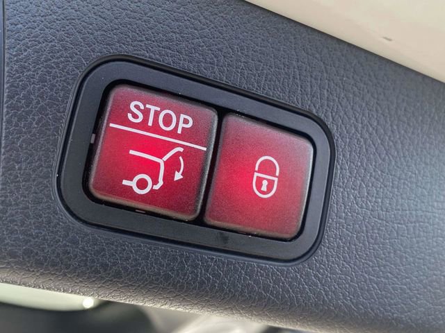 Used 2021 Mercedes-Benz GLB 250 image 13