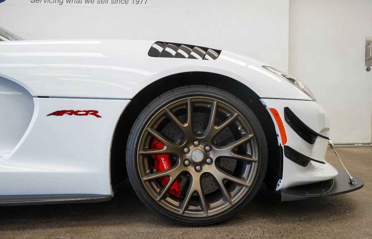 Used 2017 Dodge Viper GTC w/ ACR Package RWD image 18