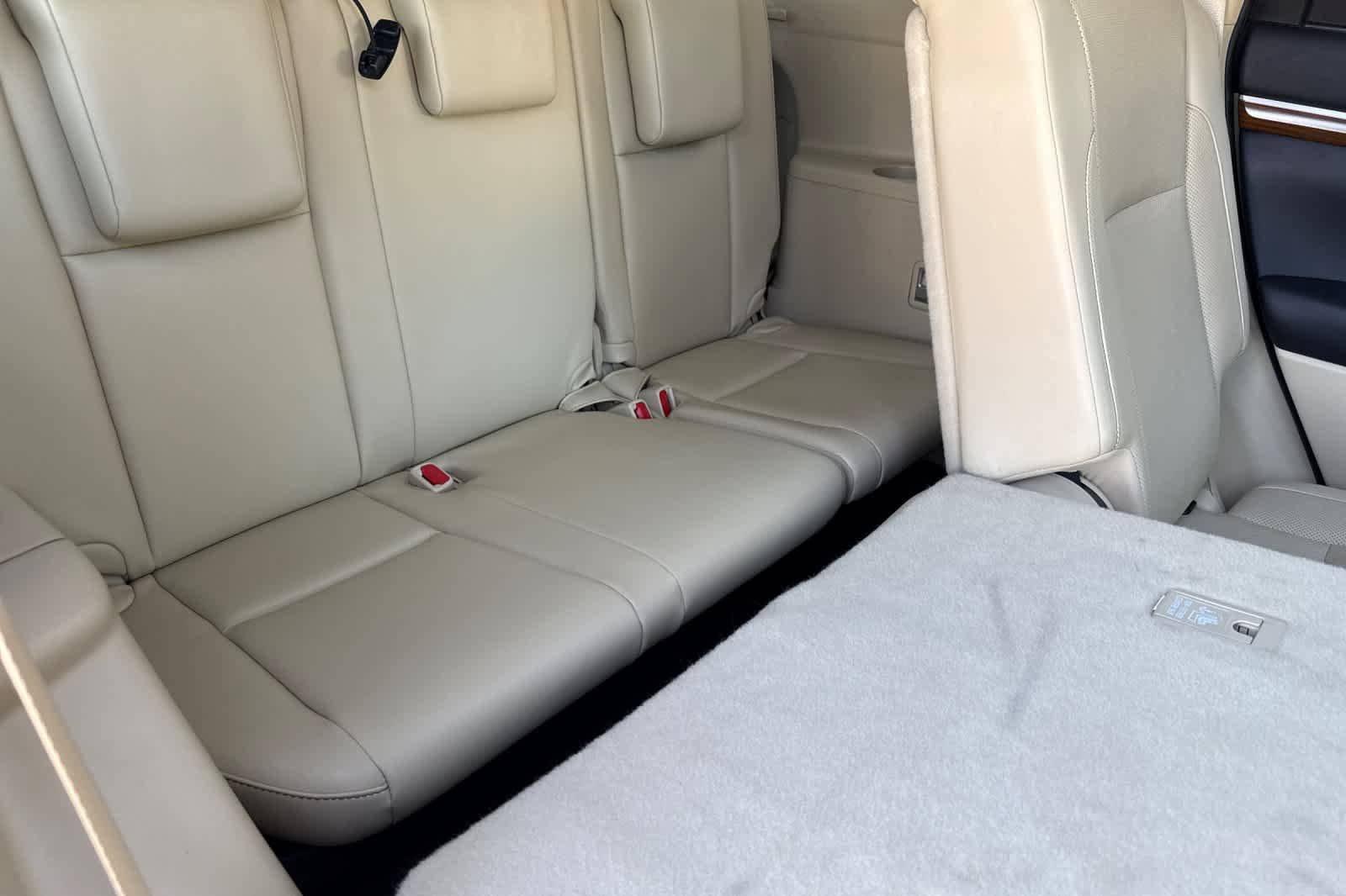 Used 2019 Toyota Highlander Limited Platinum AWD/4WD image 15