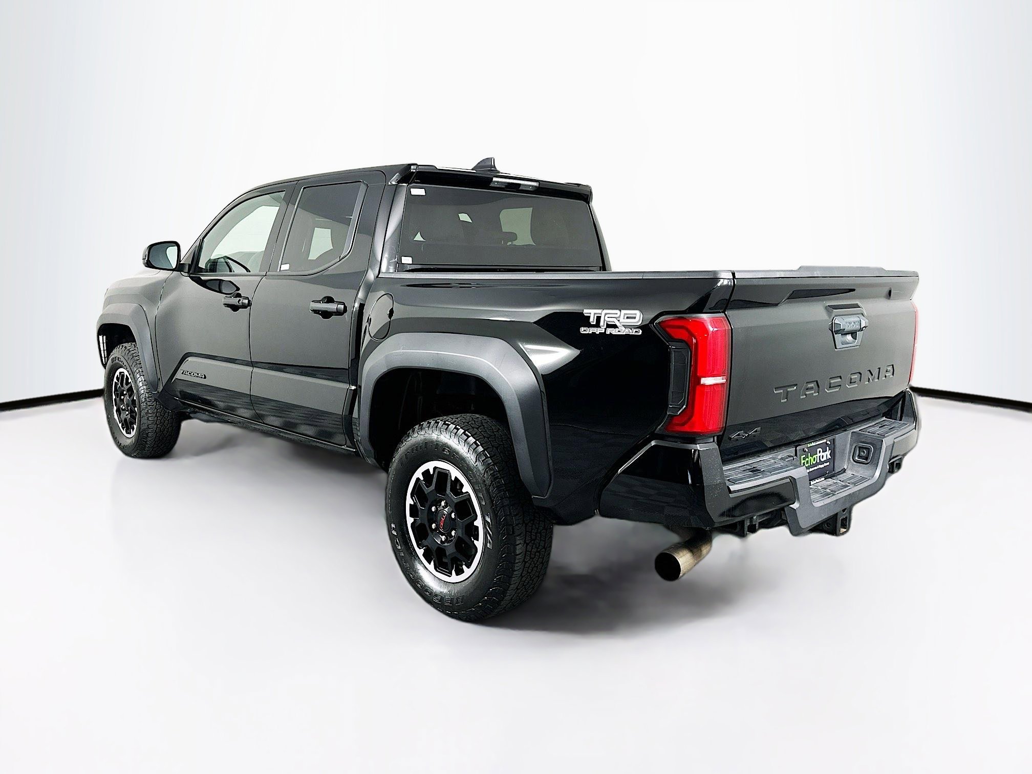 Used 2025 Toyota Tacoma TRD Off-Road image 5
