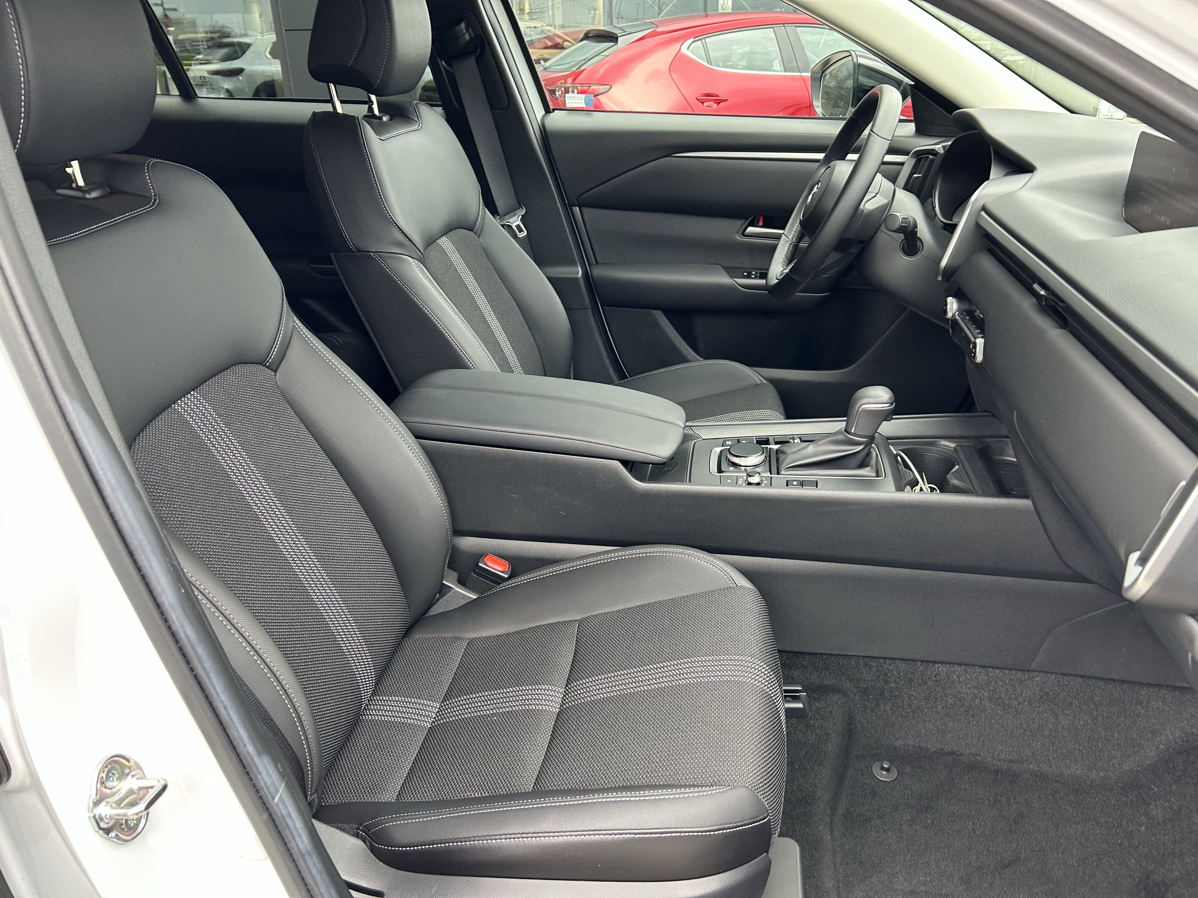 Certified 2025 MAZDA CX-50 2.5 Hybrid image 26