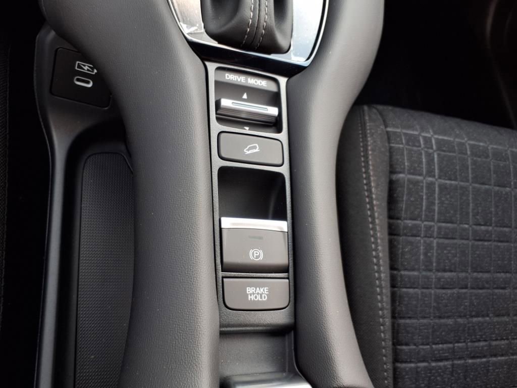 New 2026 Honda HR-V LX image 23