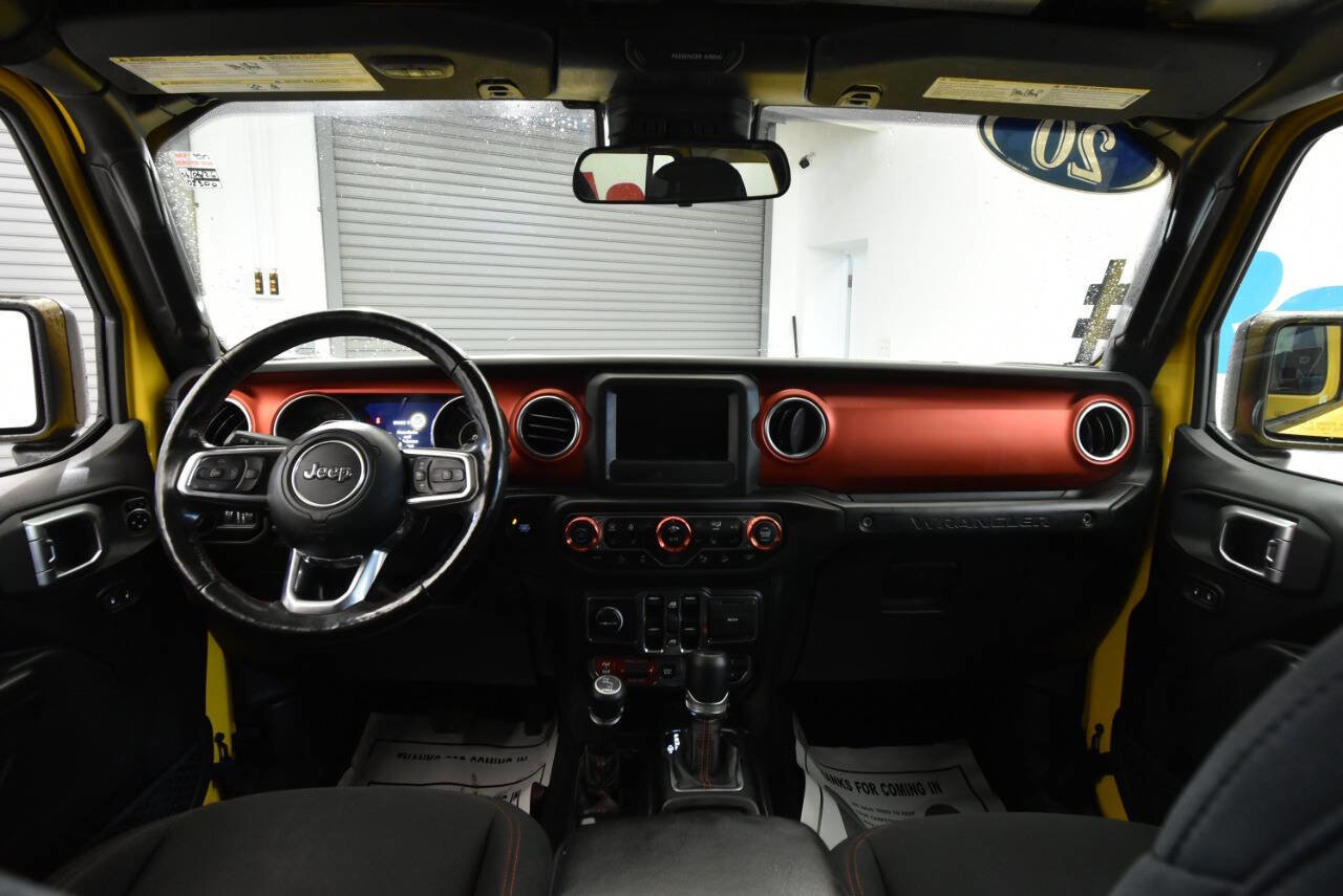 Used 2020 Jeep Wrangler Unlimited Rubicon w/ Dual Top Group image 18
