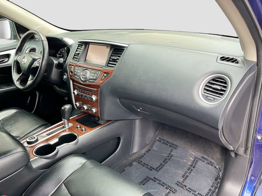 Used 2020 Nissan Pathfinder Platinum AWD/4WD image 31