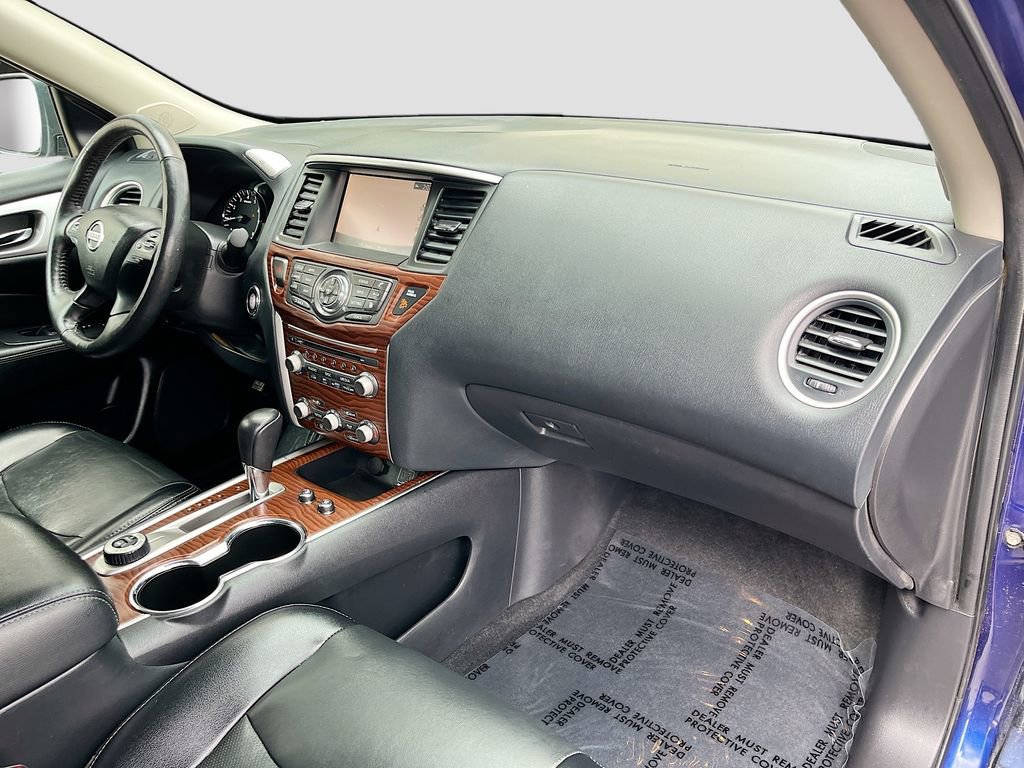 Used 2020 Nissan Pathfinder Platinum AWD/4WD image 31