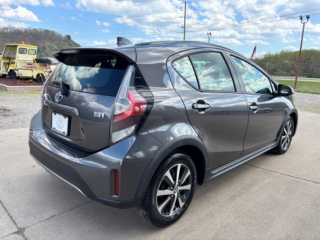 Used 2018 Toyota Prius C Two image 6
