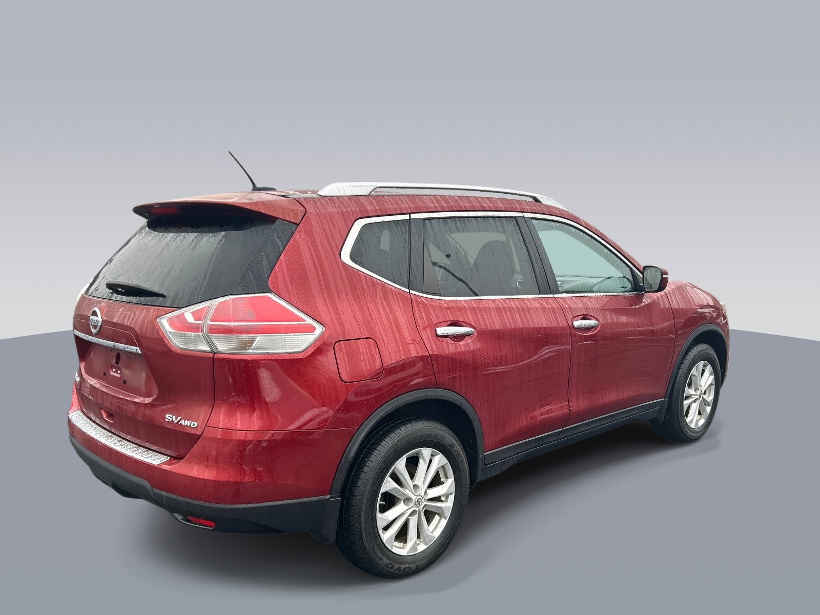 Used 2015 Nissan Rogue SV image 3