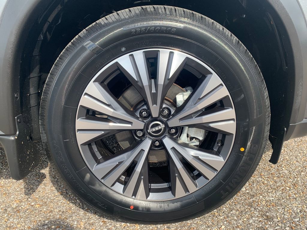 Used 2023 Nissan Rogue SV w/ SV Premium B Package FWD image 3