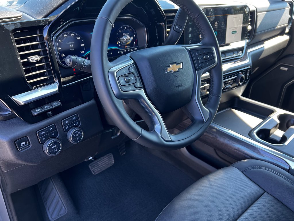 Used 2025 Chevrolet Silverado 3500 LTZ w/ LTZ Premium Texas Edition AWD/4WD image 24