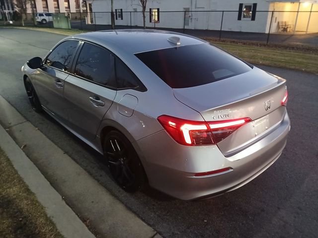 Used 2023 Honda Civic Sport image 14