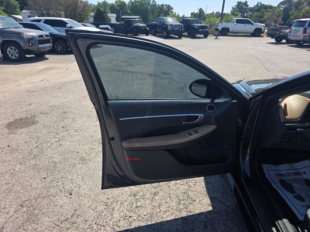 Used 2020 Hyundai Sonata Limited w/ Cargo Package FWD image 6