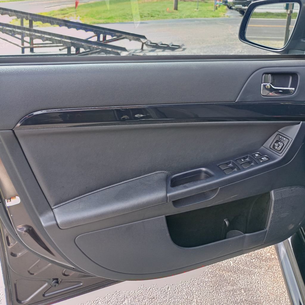 Used 2012 Mitsubishi Lancer Evolution GSR image 11