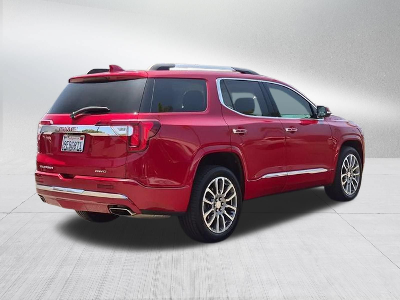 Used 2021 GMC Acadia Denali w/ Denali Technology Package AWD/4WD image 5