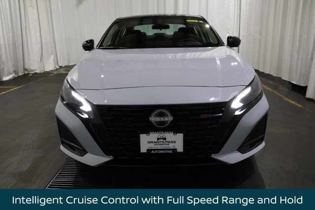 New 2026 Nissan Altima 2.5 SR w/ SR Premium Package FWD image 8