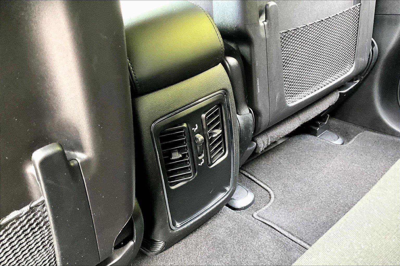 Used 2021 Jeep Grand Cherokee Laredo AWD/4WD image 33