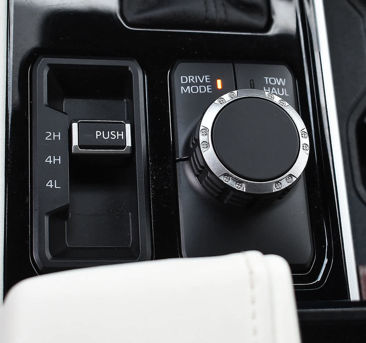 Used 2024 Toyota Tundra Capstone image 27