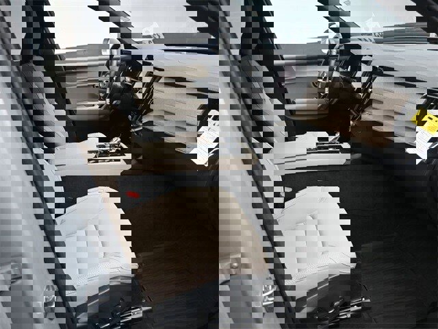 Used 2026 Volvo XC90 B6 Plus w/ Protection Package Premier image 30