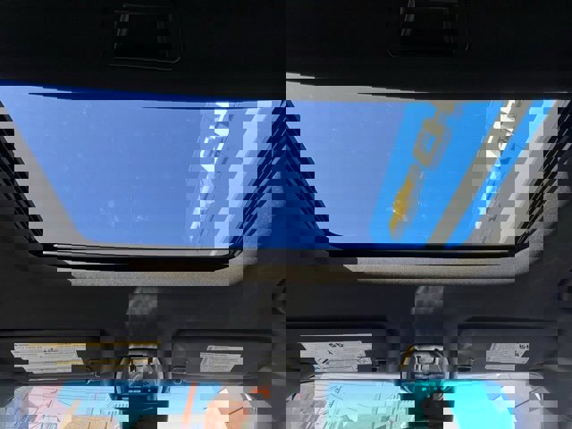 New 2026 Chevrolet Trax RS w/ Sunroof Package image 45