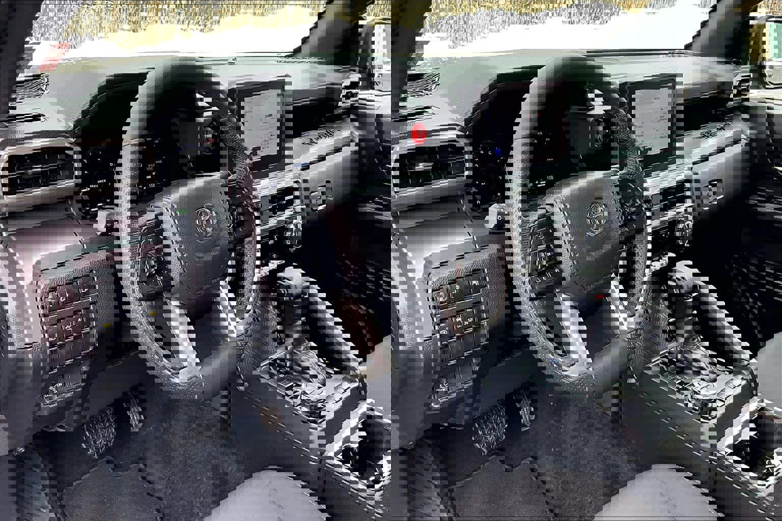 Used 2025 Toyota Tacoma TRD Off-Road image 18