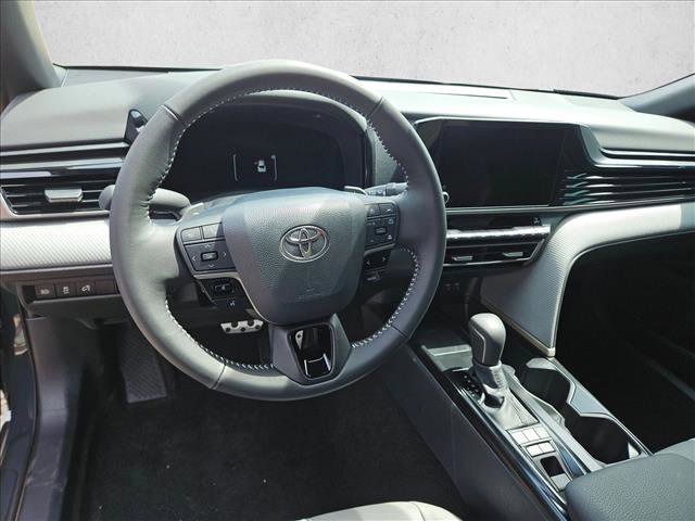 Used 2026 Toyota Camry SE w/ Convenience Package image 16