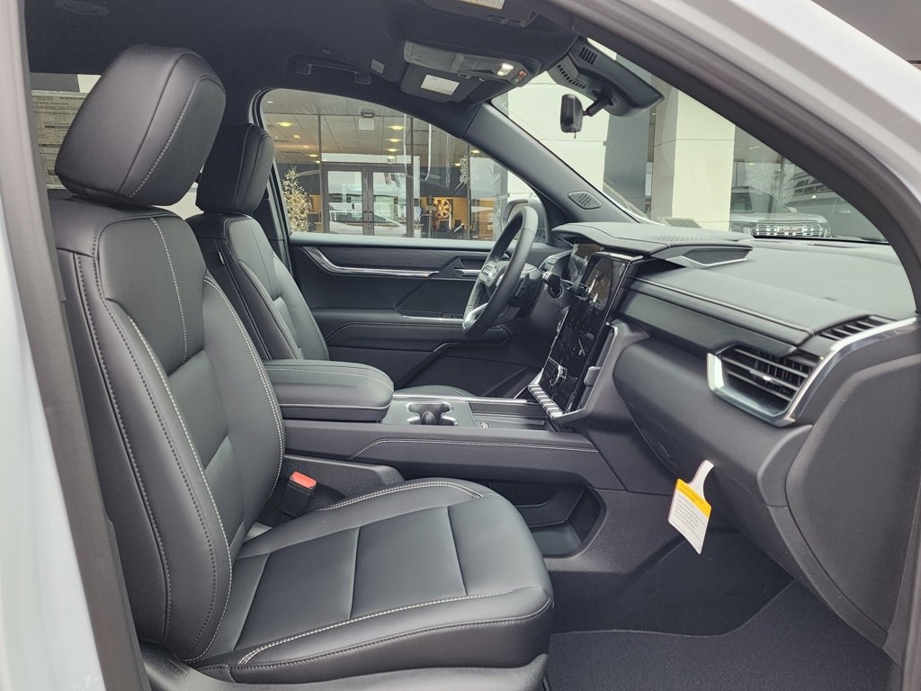 New 2026 GMC Acadia Elevation image 40