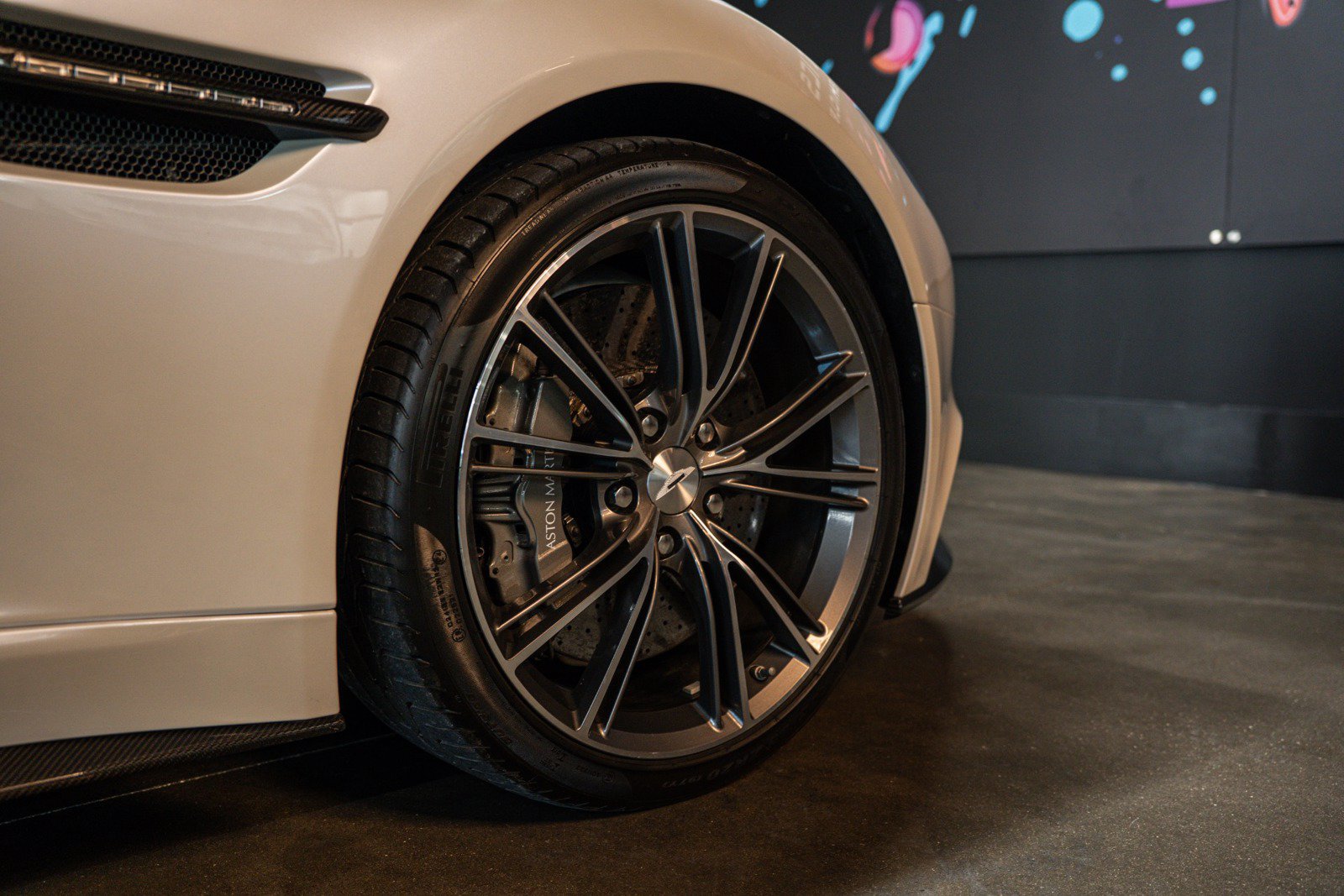 Used 2014 Aston Martin Vanquish Coupe RWD image 20