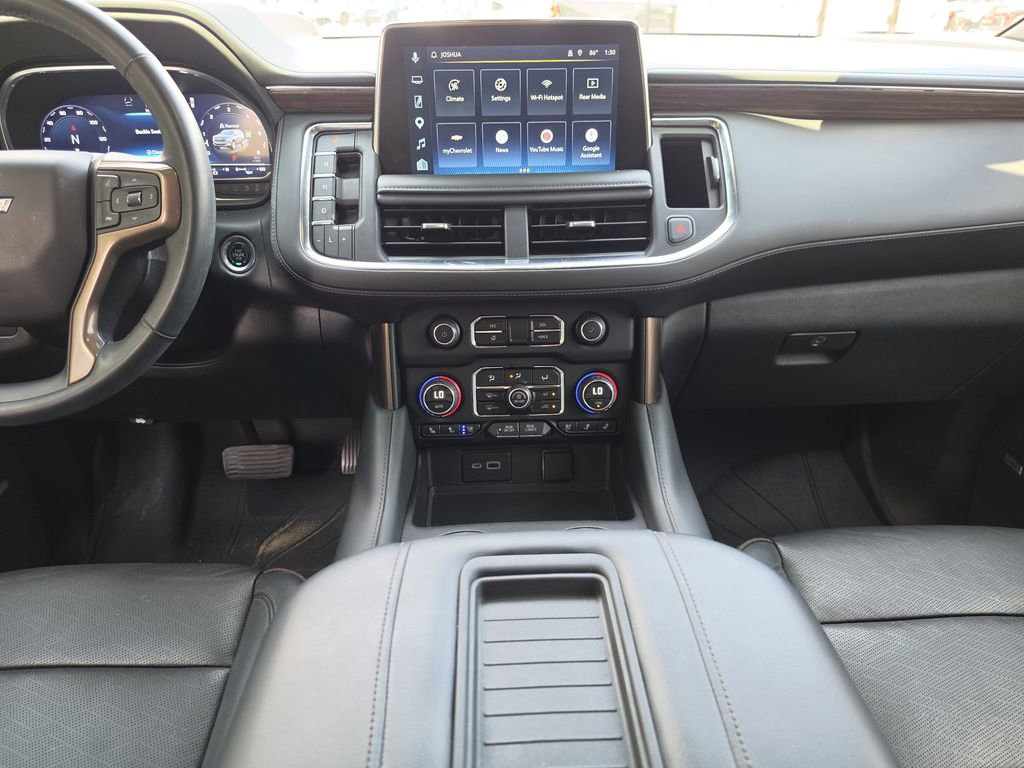 Used 2023 Chevrolet Suburban High Country w/ Premium Package 2 AWD/4WD image 15
