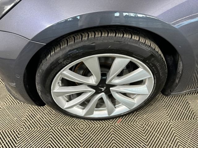 Used 2018 Tesla Model 3 Long Range image 10
