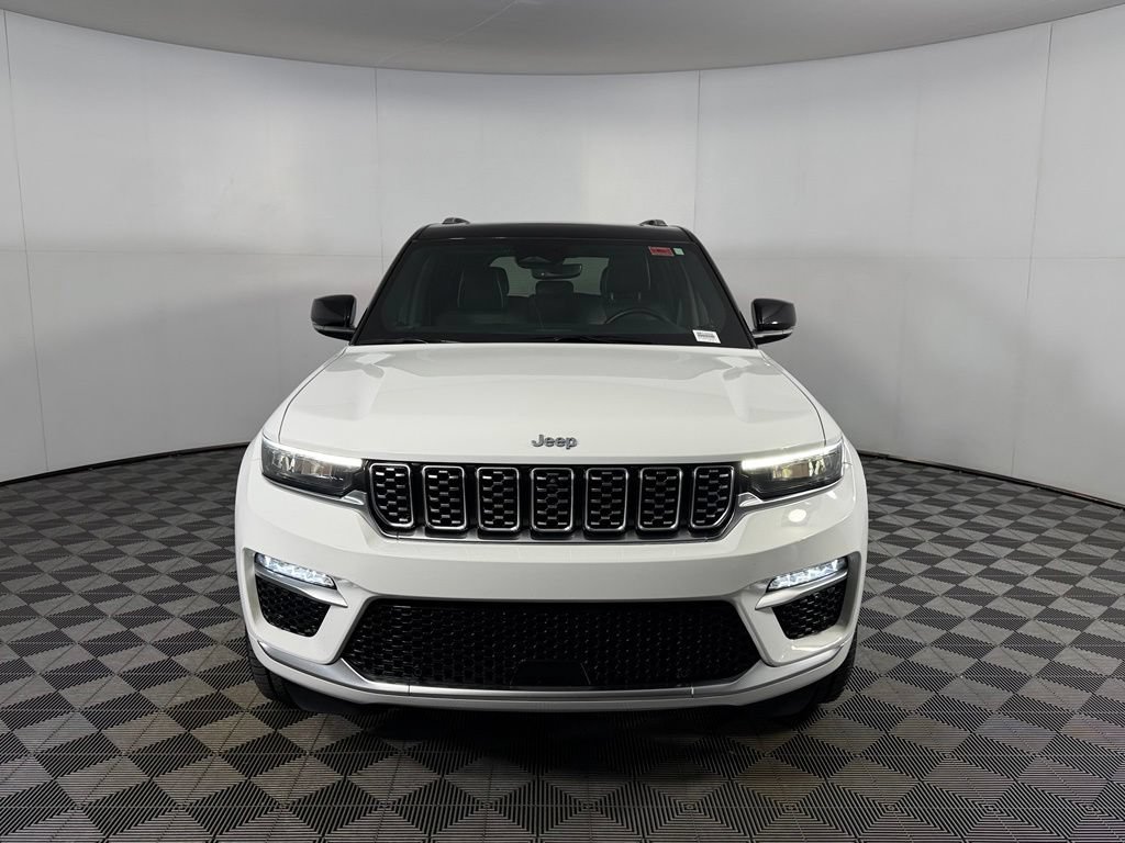 Used 2023 Jeep Grand Cherokee Summit w/ Rear Seat Video Group I AWD/4WD image 3