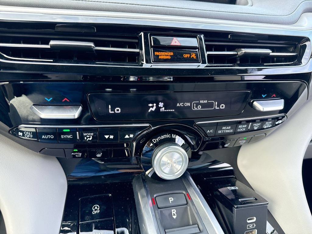 Used 2024 Acura MDX w/ Technology Package AWD/4WD image 19