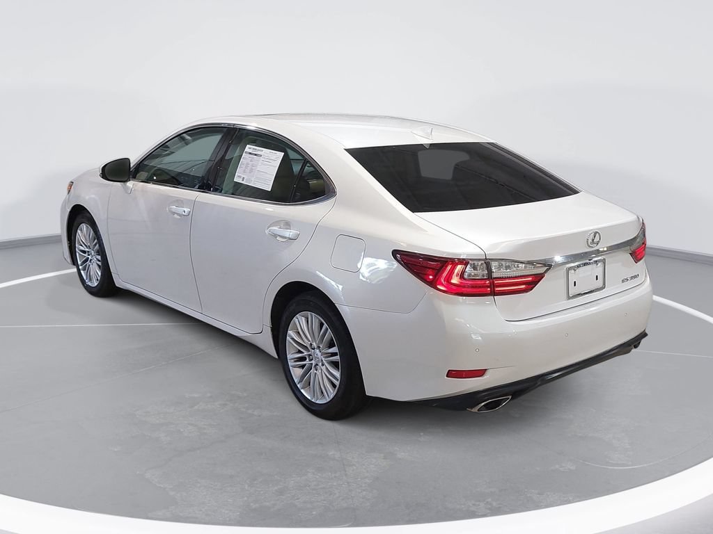 Used 2016 Lexus ES 350 w/ Premium Package w/Wood Trim FWD image 7