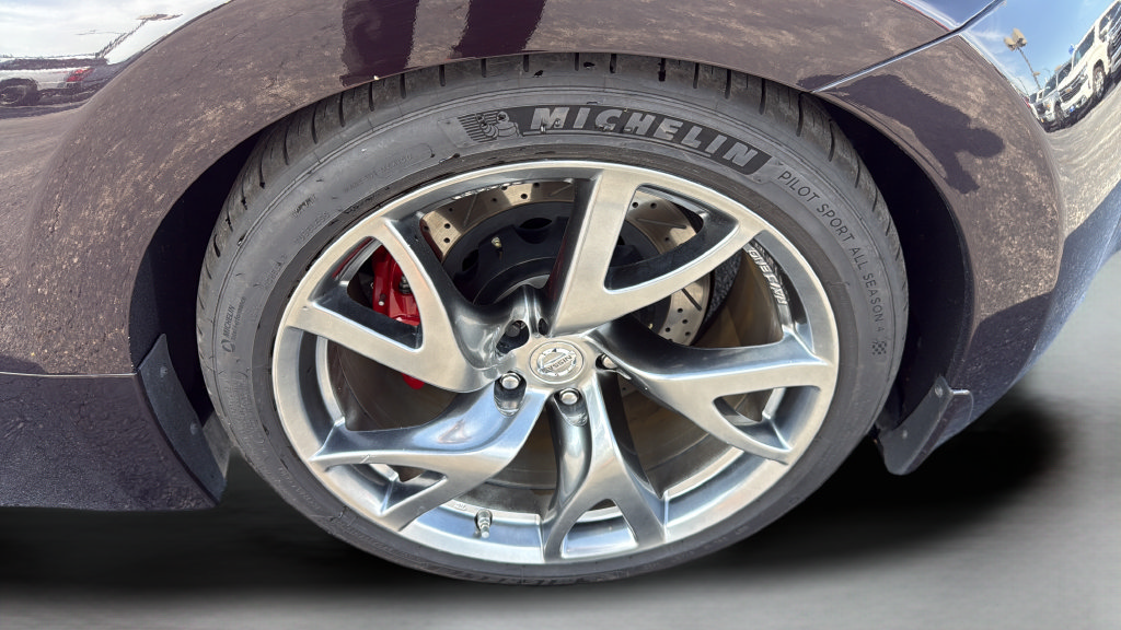 Used 2016 Nissan 370Z Coupe RWD image 30
