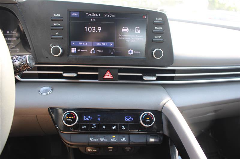Used 2021 Hyundai Elantra SEL w/ Cargo Package FWD image 11