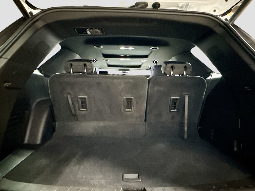 Used 2023 Chevrolet Traverse RS w/ LPO, Floor Liner Package image 27