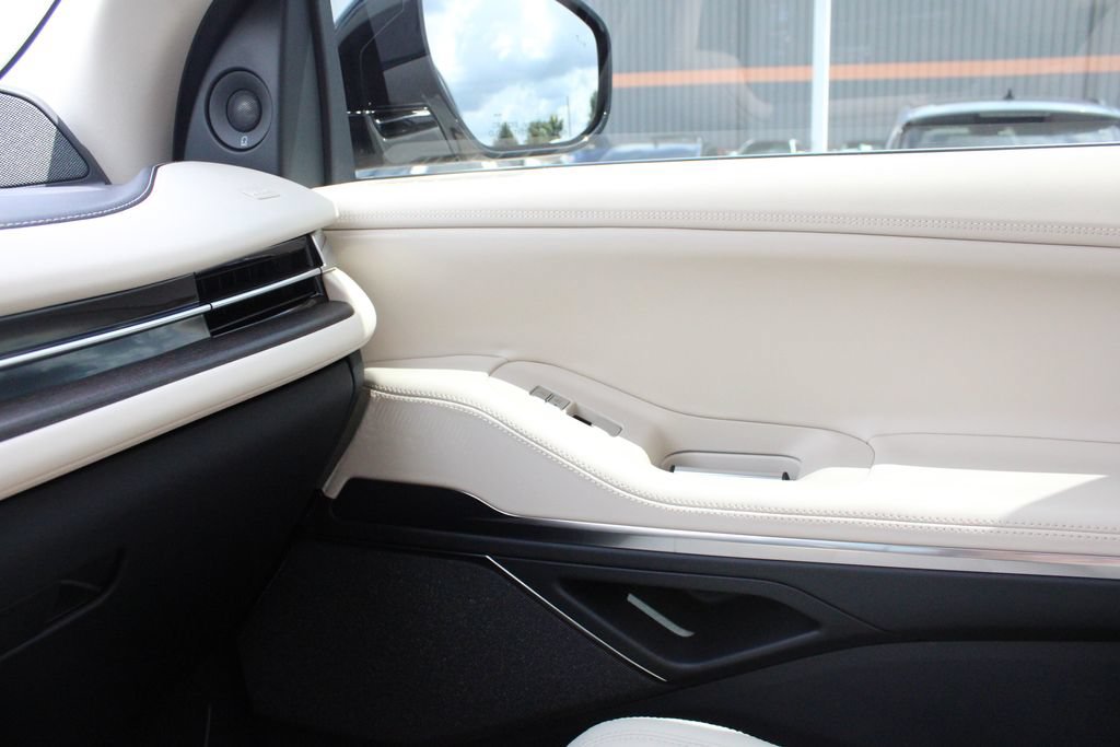 New 2027 Lincoln Navigator L Reserve AWD/4WD image 19